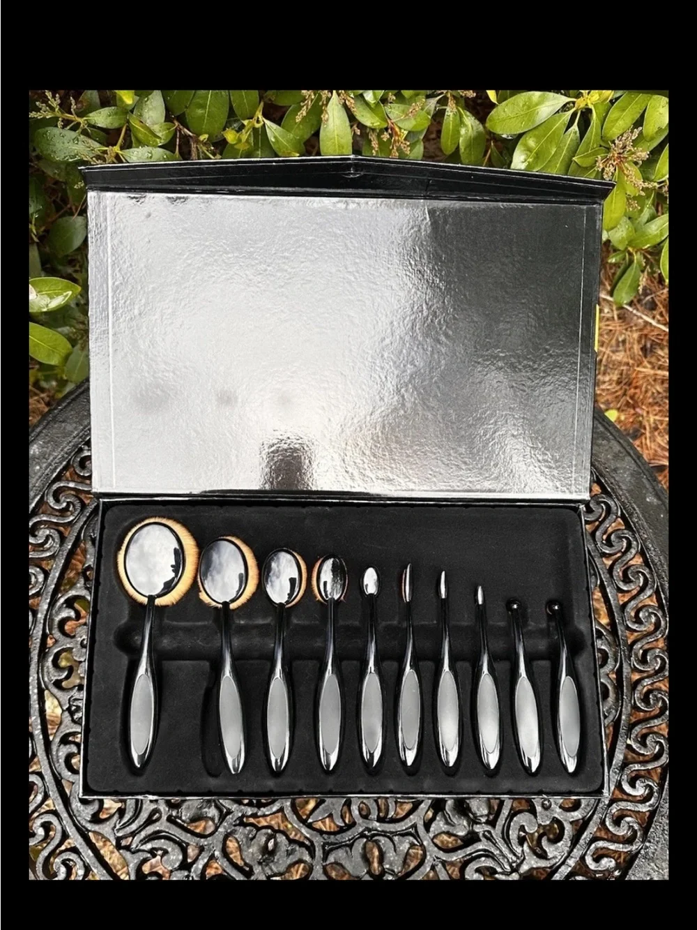 Black and Gold Professional Makeup Brush Set